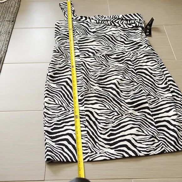 NWT Zebra Print One Shoulder Dress - Picture 10 of 17
